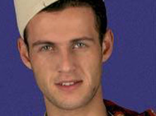 6.- Albania: Luiz Ejlli -- Zjarr e Ftohtë