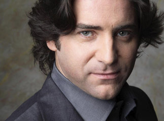 8.- Irlanda:  Brian Kennedy -- Every song is a cry for love.