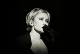 F3.- Francia: Patricia Kaas -- Et s'il fallait le faire